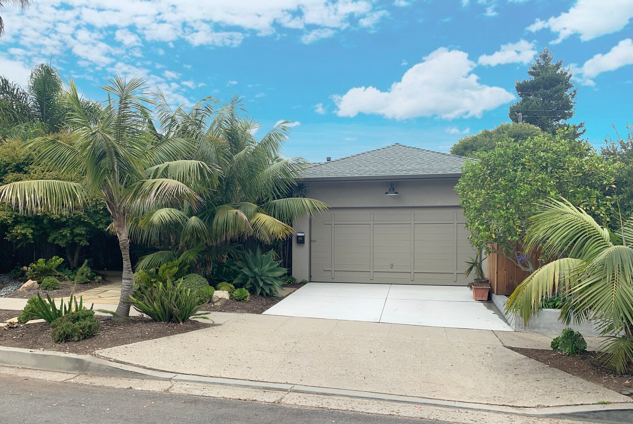 Building Photo - 144 San Rafael Ave