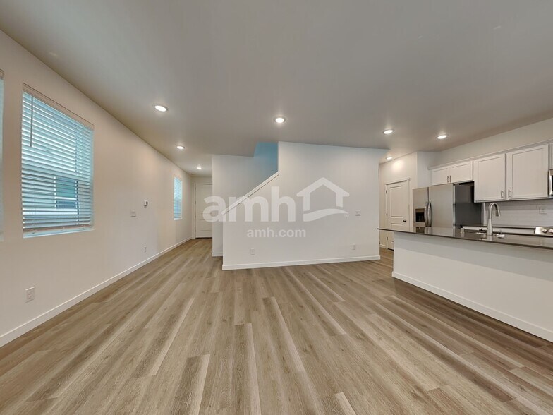 Building Photo - 5019 Washington St SE