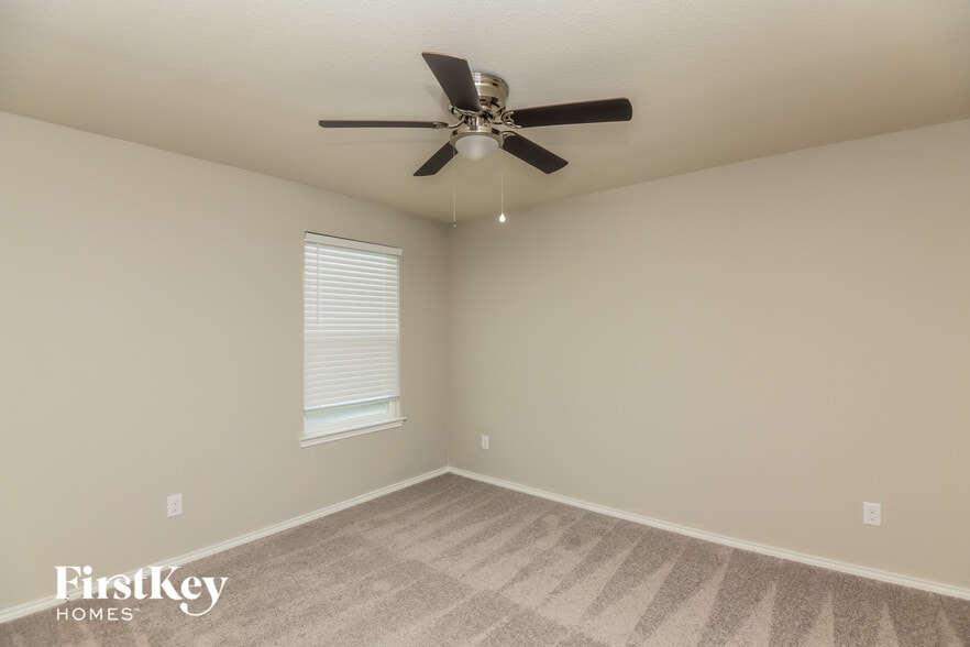 Building Photo - 6233 Misty Breeze Dr