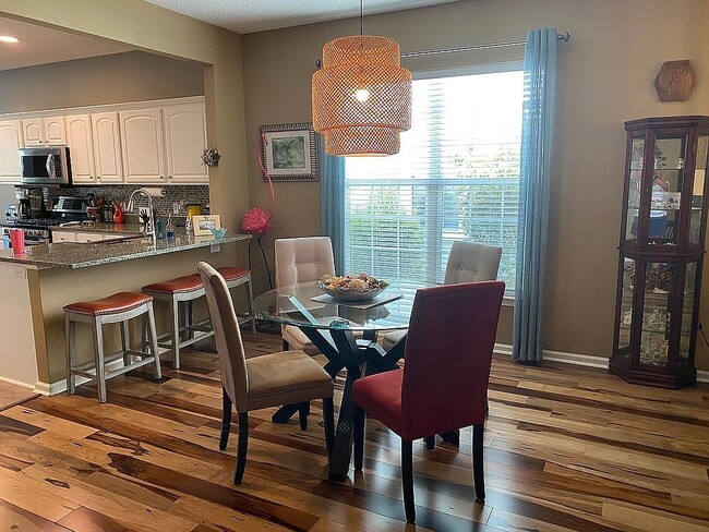 Building Photo - 27 Lacebark Ln