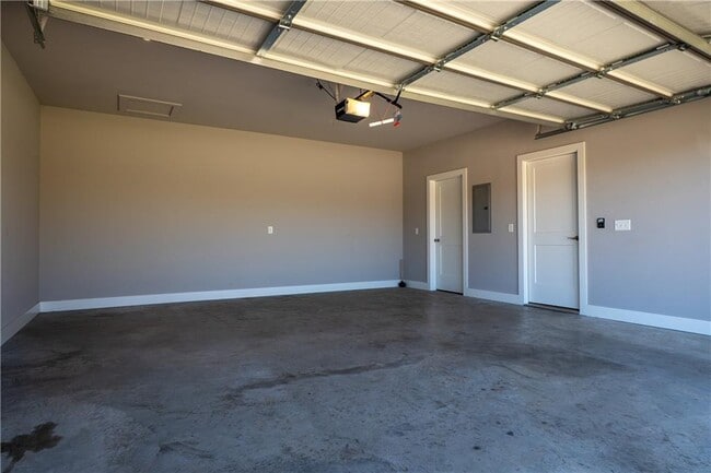 Building Photo - 1723 Booker Cir