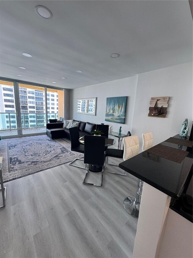 Building Photo - 2501 S Ocean Dr