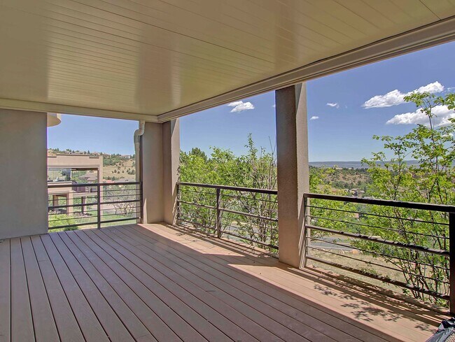 Building Photo - 7975 Ruststone Ct