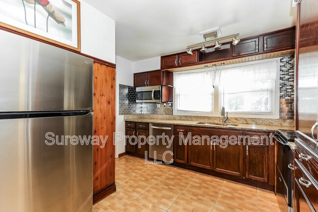 Building Photo - 7 Ebbtide Ln