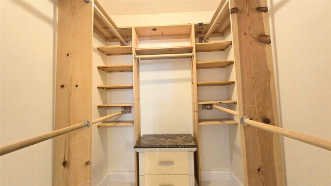 Building Photo - 8421 Lagos De Campo Blvd