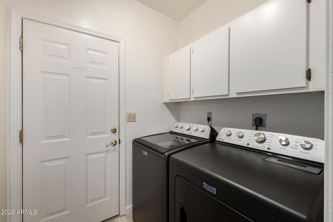 Building Photo - 14428 N Lariat Ln