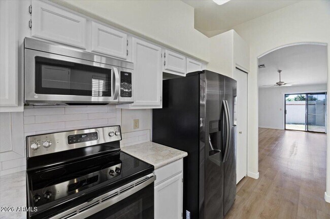 Building Photo - 3510 E Hampton Ave