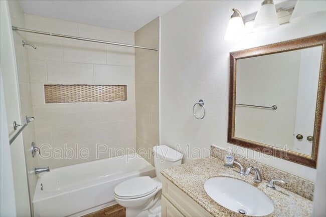 Building Photo - 25649 Almendra Dr