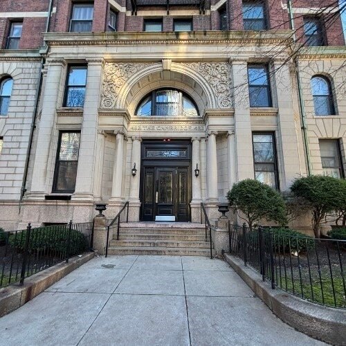 Primary Photo - 483 Beacon St