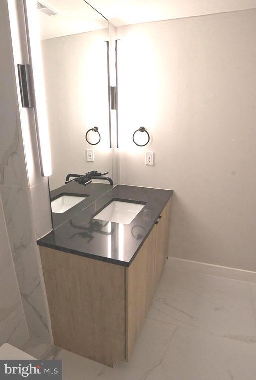 Building Photo - 1208 M St NW