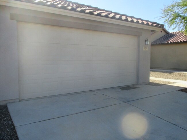 Building Photo - Beautiful 3 Bedroom-2 Bath House, Sahuarita Arizona