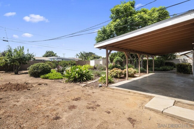 Building Photo - 3752 Alta Loma Dr
