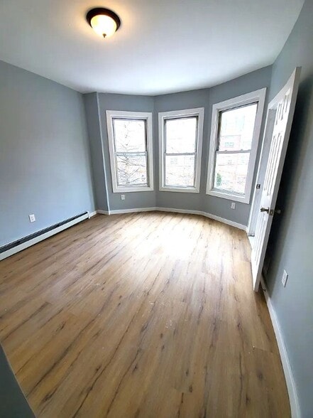 Building Photo - 139 N 11th St