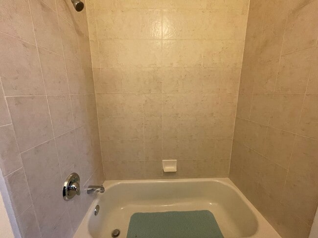 Building Photo - Condo unit 2BR 2 Baths 55+ and older