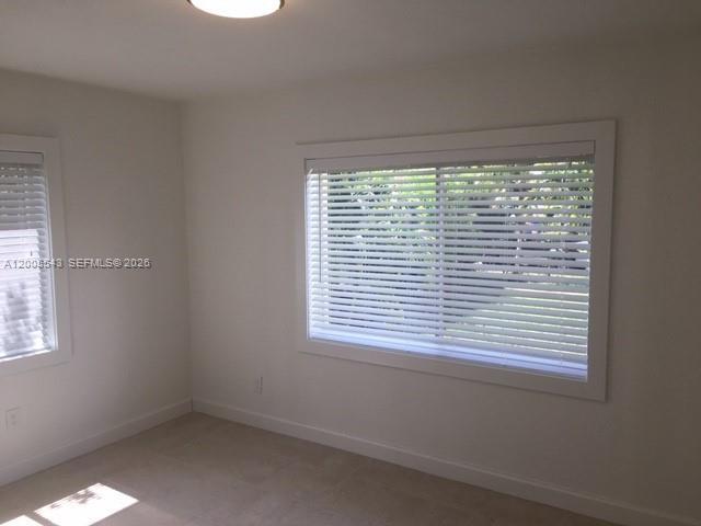 Building Photo - 805 NE 138th St