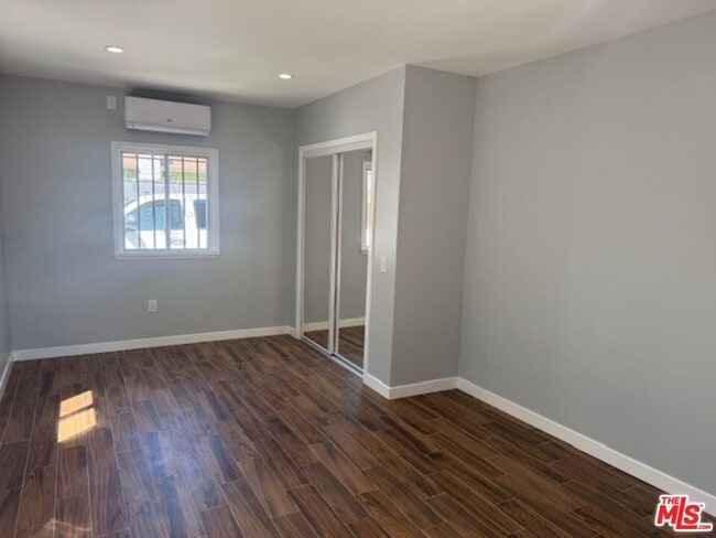 Building Photo - 513 San Juan Ave