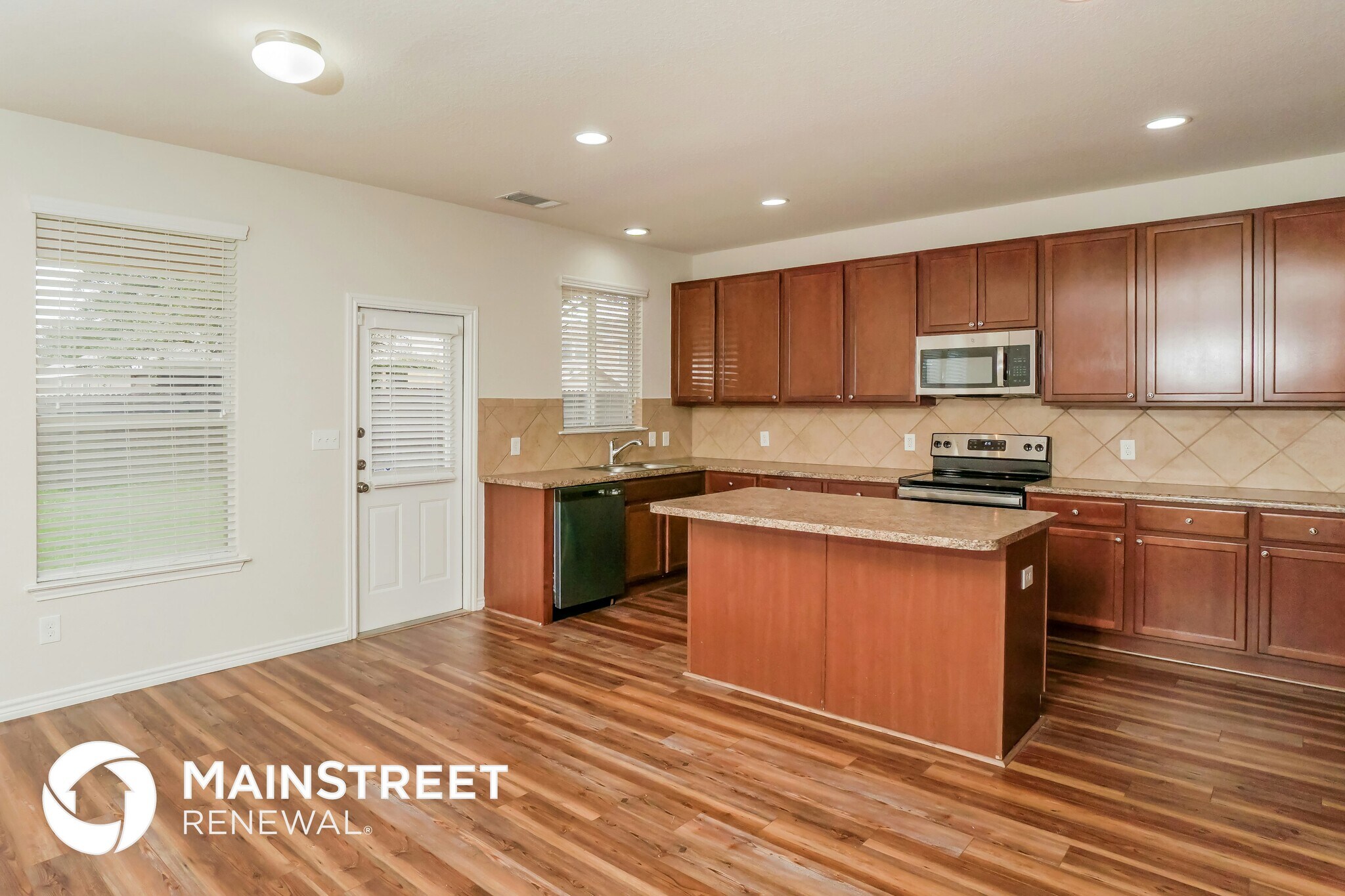 Building Photo - 11910 Fieldcrest Run