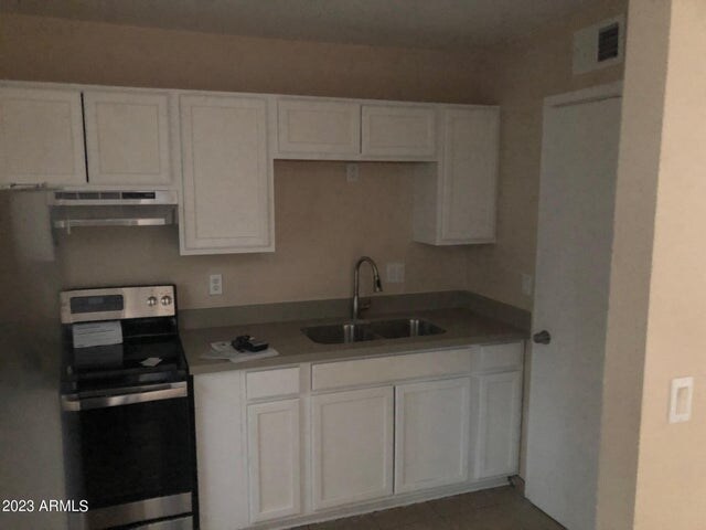 Building Photo - 305 N 93rd St
