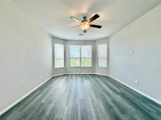 Building Photo - 24018 Cannon Anello Ct