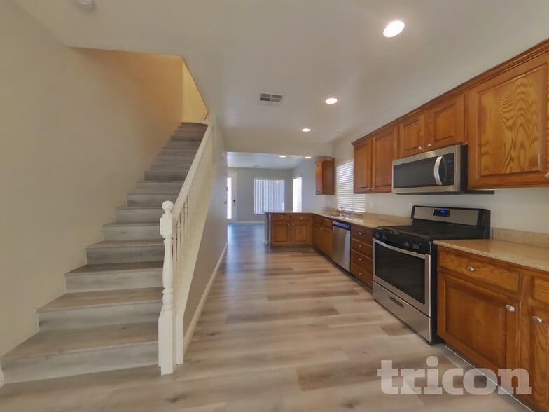 Building Photo - 1686 Tristan Flower Ave