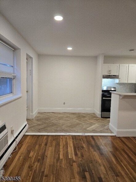 Building Photo - 43 Cottage St