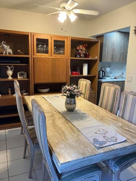 Building Photo - 283 Durham E