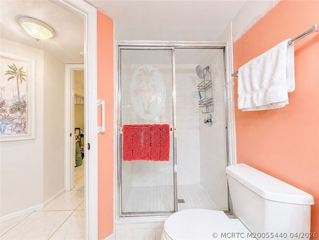 Building Photo - 9500 S Ocean Dr