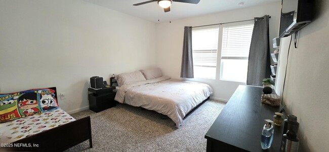 Building Photo - 5439 Tellaro Ln
