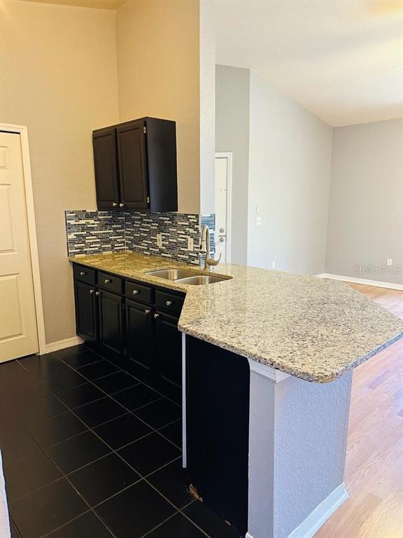 Building Photo - 6025 Westgate Dr