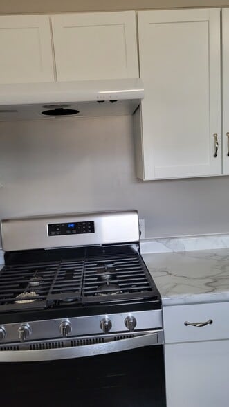 Building Photo - 2222 S Santa Fe St