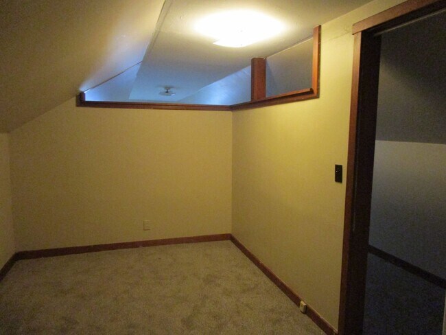 Building Photo - 607 N Juliette Ave