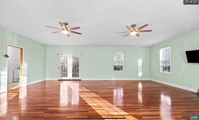 Building Photo - 1510 Beacon Hill