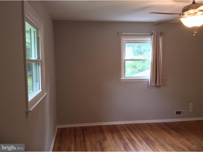 Building Photo - 55 Montgomery St