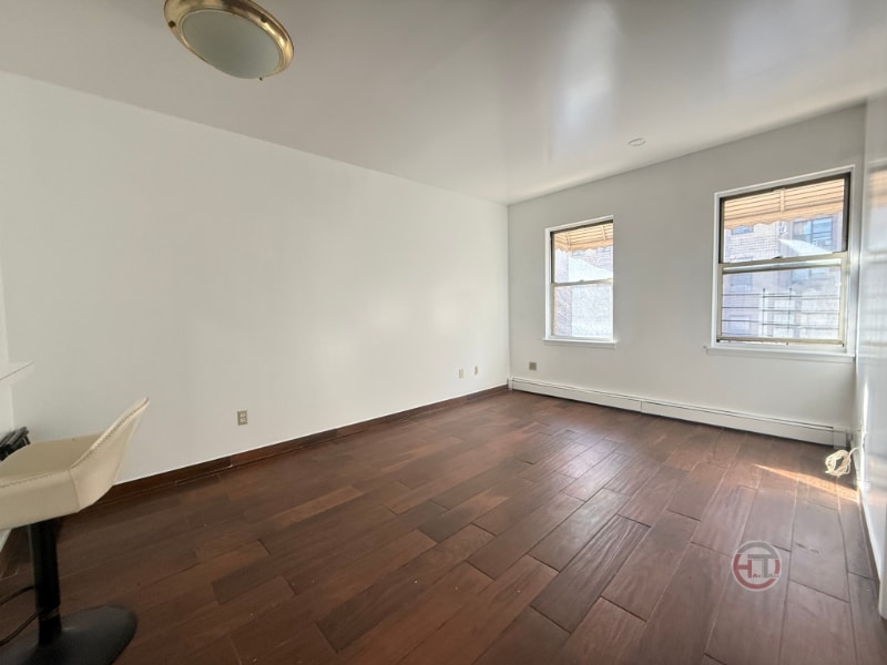 Building Photo - 1682 Topping Ave