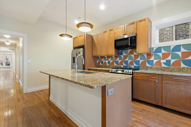 Building Photo - 6444 N Magnolia Ave