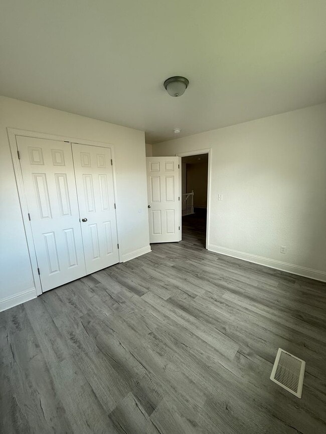 Building Photo - 144 Citadel Ct
