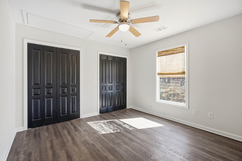 Building Photo - 7621 Maple Pl