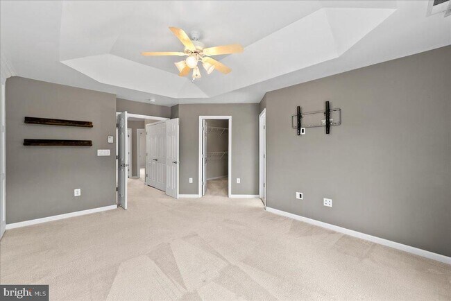 Building Photo - 43134 Shadow Terrace
