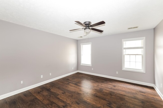 Building Photo - 97 Jadewood Dr