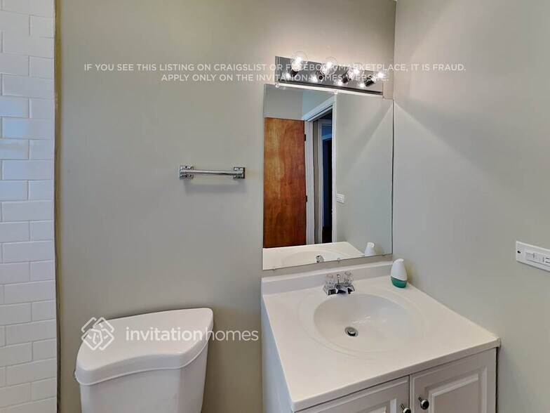 Building Photo - 307 Poplar Ave