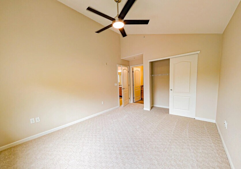 Master Bedroom - 612 River View Drive