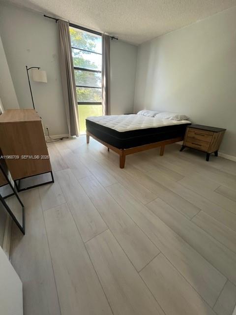 Building Photo - 3475 N Country Club Dr