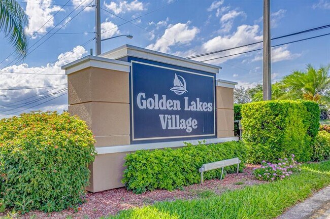 Building Photo - 100 Lake Meryl Dr