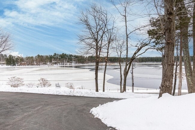 Building Photo - 47 Lake St