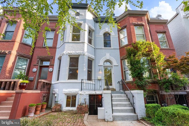 Building Photo - 1311 East Capitol St SE