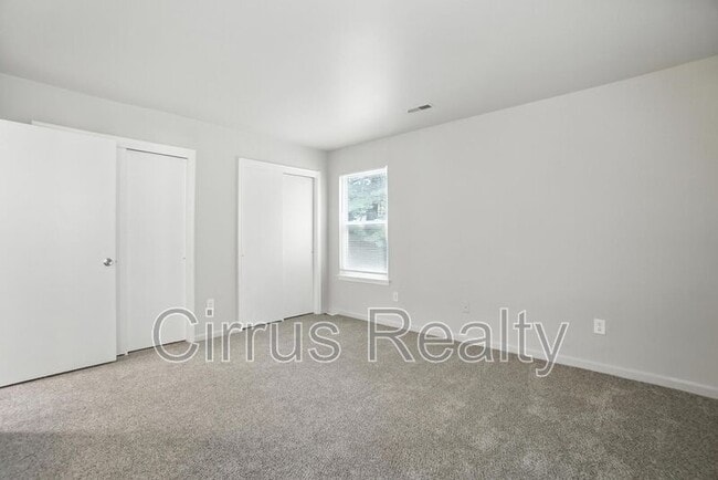 Building Photo - 142 Springdale Way
