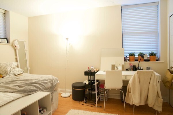 Building Photo - 841 Parker St