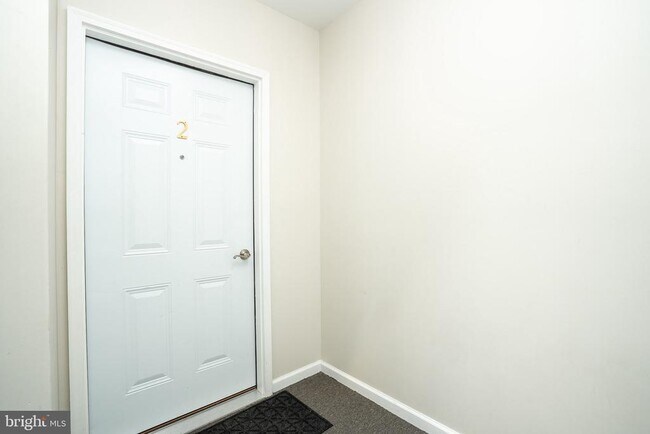 Building Photo - 11 Cranbury Rd