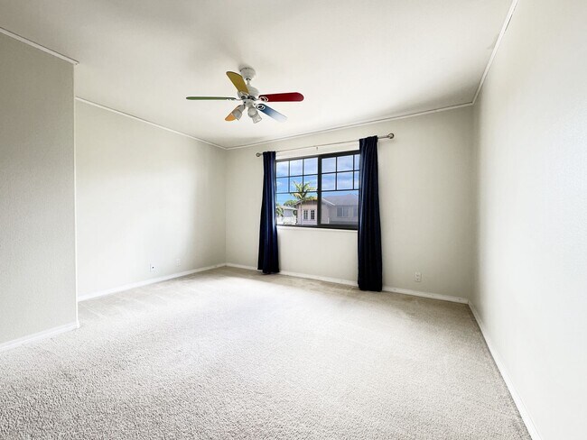 Building Photo - Spacious Ewa Beach Home with Central A/C