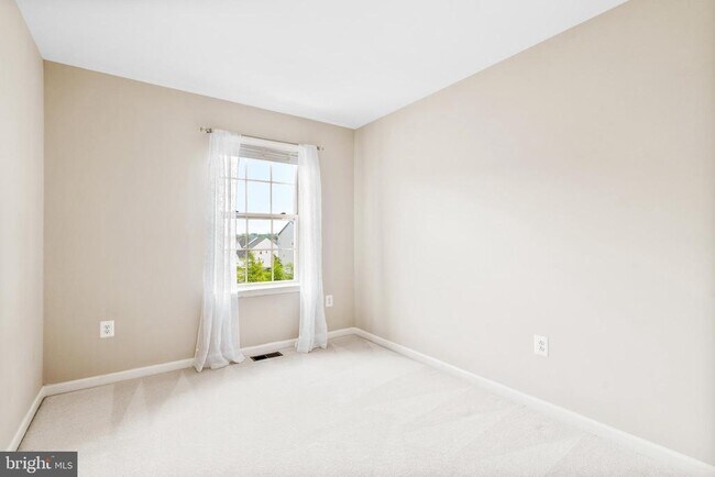 Building Photo - 8479 Randell Rdg Rd